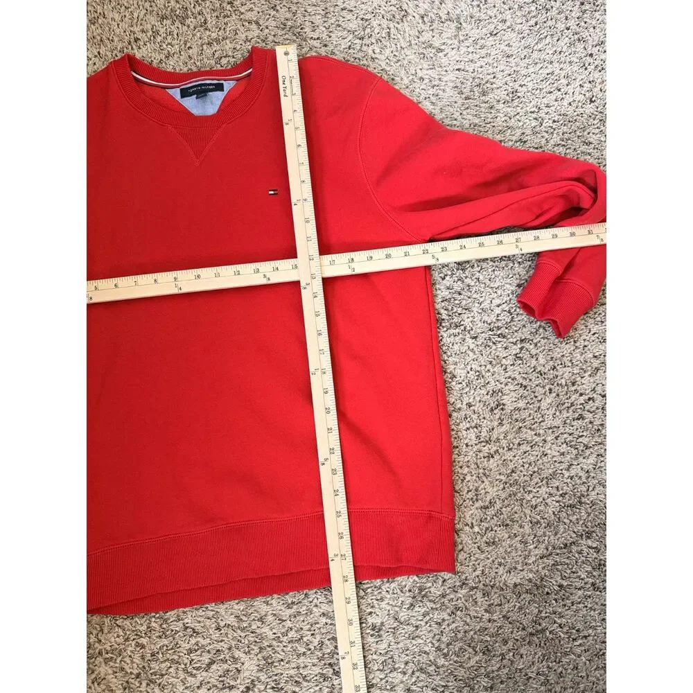 Tommy Hilfiger Men's XL Red Crewneck Sweatshirt Fleece Pullover Embroidered Logo